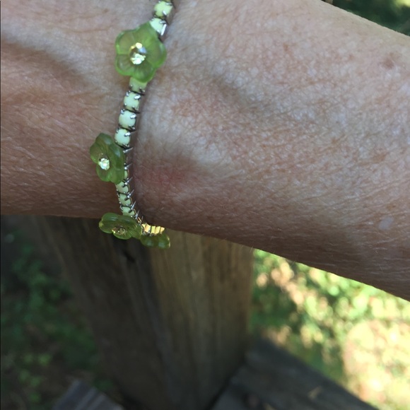 Vintage necklace and bracelet in green and gold flapper girl style - Picture 10 of 10